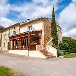 Et Roulottes Au Domaine De La Trille Farm stay *