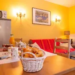Κατάλυμα σε φάρμα Et Roulottes Au Domaine De La Trille