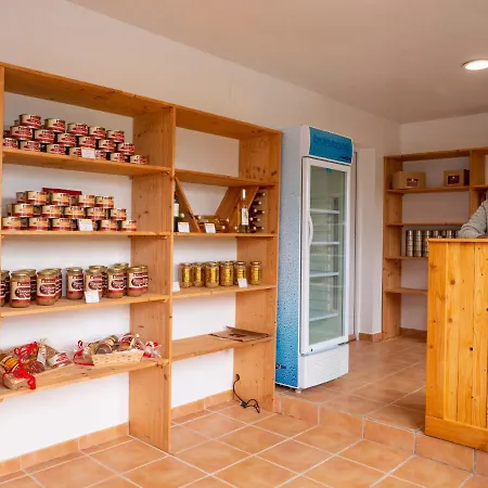 Et Roulottes Au Domaine De La Trille